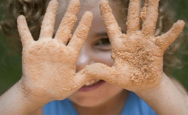 inficēšanās ar parazītiem caur netīrām rokām